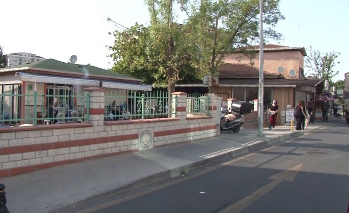 Ümraniye’de iki grup arasında çıkan kavgada ortalık savaş alanına döndü