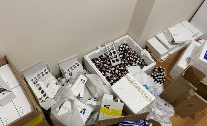 Üsküdar’da 1 buçuk milyon TL değerinde sahte vitamin ürünleri ele geçirildi