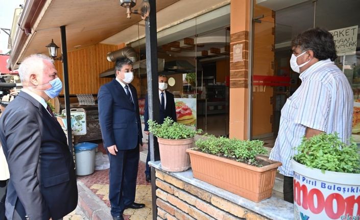 Vali bu sözlerle uyardı: "Aşı olmayanlar yoğun bakımda pişmanlıklarını dile getiriyor ama geç kalınmış oluyor"