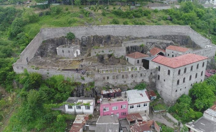 Yaklaşık 3 yıldır ziyarete açılmayı bekliyor