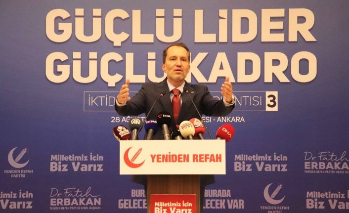 Yeniden Refah Partisi Genel Başkanı Erbakan: “ABD’nin niyeti bozuk olduğundan, ellerini sürdükleri her nokta perişan oluyor”