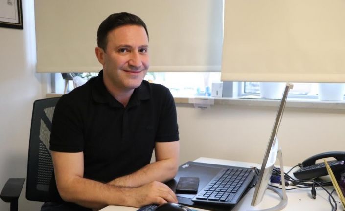 14 binin üzerinde Covid hastasını iyileştiren Prof. Dr. Özkaya: "Aşı emniyet kemeri gibi”