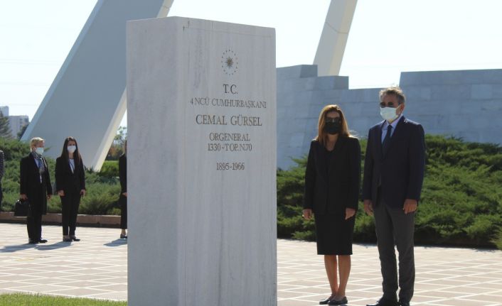 27 Mayıs 1960 askeri darbesinin liderini anmaya sadece birkaç kişi geldi