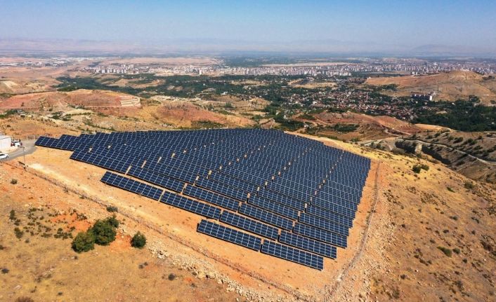 4 milyon 466 bin TL maliyetle güneş enerji santrali ilçeye umut oluyor