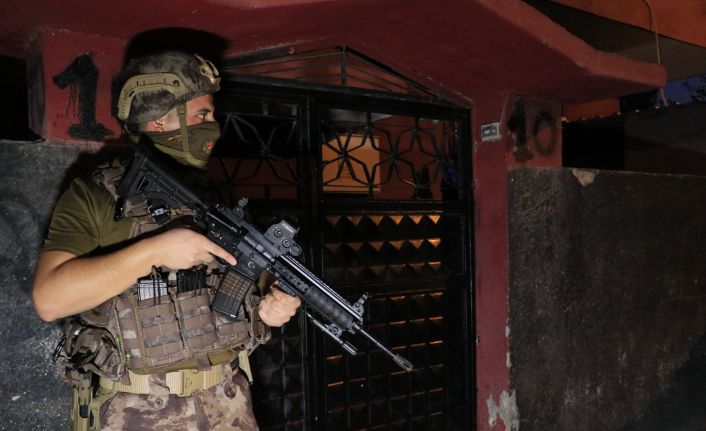 Adana merkezli 2 ilde PKK/KCK operasyonu: 9 gözaltı kararı