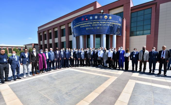 Ahilik perspektifinden eğitim, üretim, ticaret ve çalışma hayatında kurumsal yönetim çalıştayı