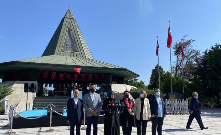 AK Parti, Merhum Başbakan Adnan Menderes’i kabri başında ve 81 ilde andı