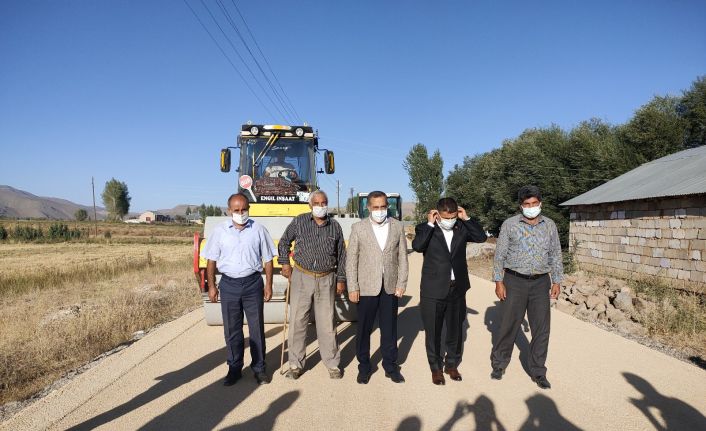 AK Parti Van Milletvekili Abdulahat Arvas, Erciş’ de yapılan çalışmaları inceledi