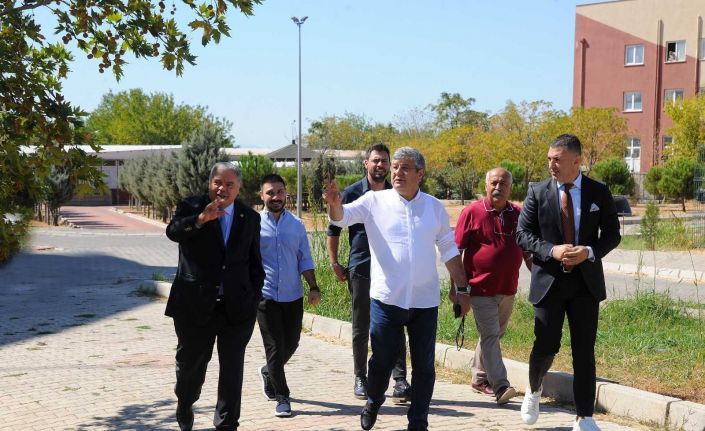 Aydın Milletvekili Rıza Posacı Spor Bilimleri Fakültesi’ndeki çalışmaları yerinde inceledi