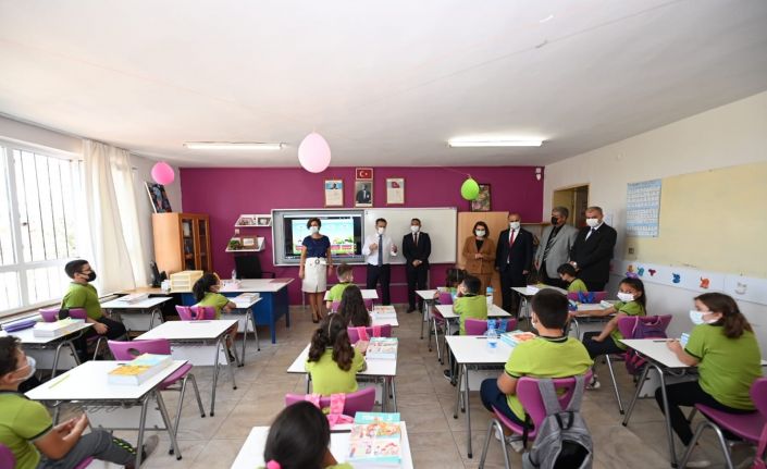 Aydın’da ilk ders zili çaldı, 177 bin öğrenci ders başı yaptı