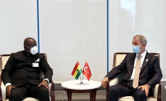 Bakan Akar, New York’ta Ganalı mevkidaşı Nitiwul ile görüştü