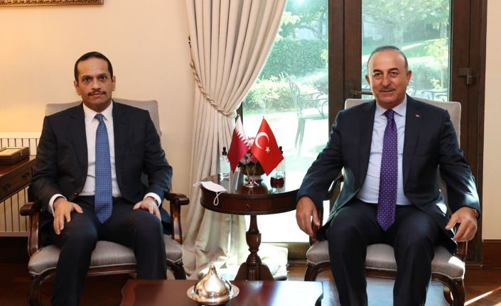 Bakan Çavuşoğlu, Katarlı mevkidaşı Al Thani ile görüştü