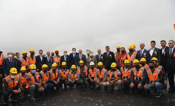 Bakan Karaismailoğlu: “Ulaştırma ve haberleşme için 1 trilyon 118 milyar liranın üzerinde yatırım yaptık”