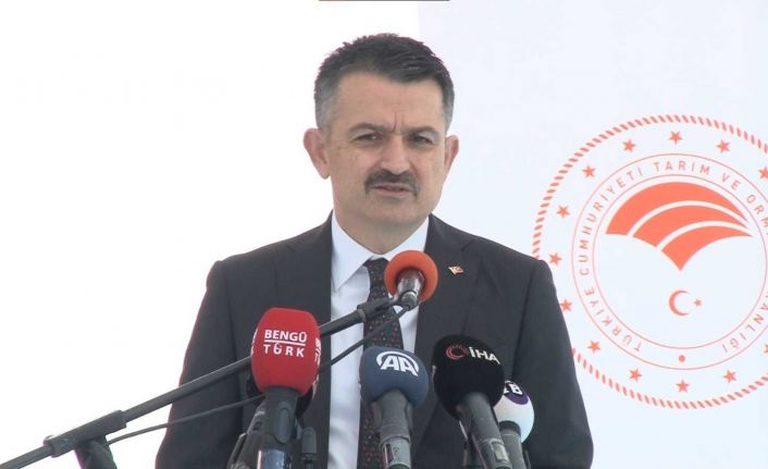 Bakan Pakdemirli, un sanayicilerine analiz hizmeti sunacak Bitkisel Gıdalar Araştırma Merkezi’ni açtı
