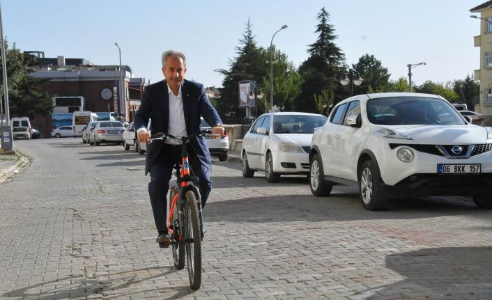 Başkan Akkaya: “Bisiklet çevre dostu ve yakıt tasarrufu sağlayan bir araç”