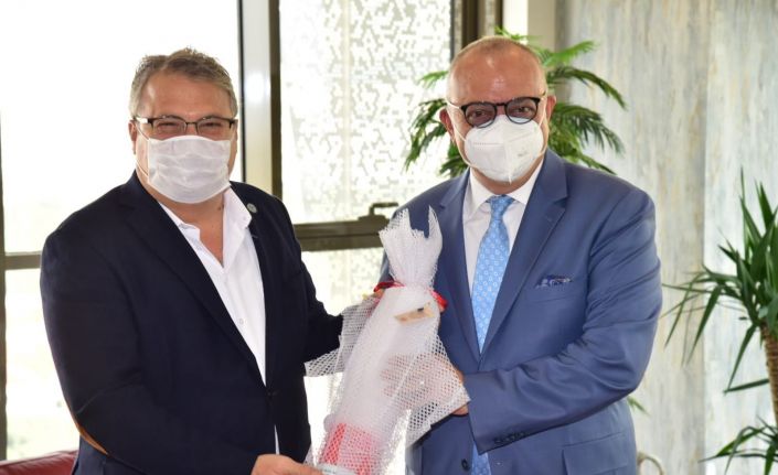 Başkan Çerçi Vali Karadeniz ve Başkan Ergün’ü yağlı güreşlere davet etti