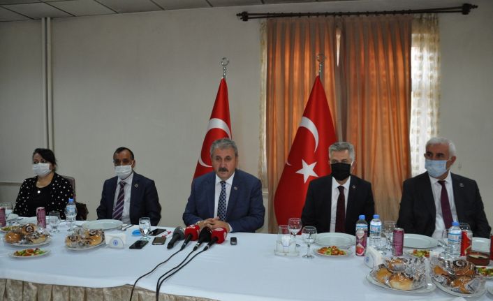 BBP Genel Başkanı Destici: “CHP nasıl bir anayasa yazacağını bilmiyor”