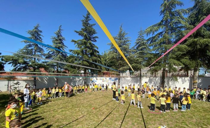 Bilecik’te düzenlenen ‘Uçurtmam Sarı Etkinliği’ renkli görüntülere sahne oldu