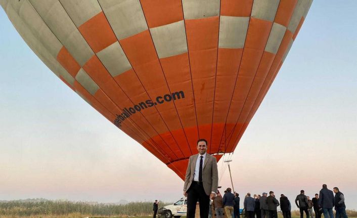 Bolvadin protokol üyeleri Frigya’nın üzerinde sıcak hava balonuyla uçtu
