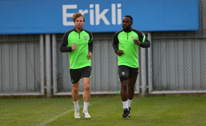Bursaspor’da İsmail Çokçalış ve Reagy Ofosu takımdan ayrı çalıştı
