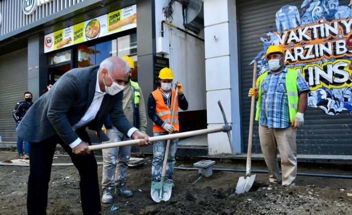 Büyükşehir Belediye Başkanı Zorluoğlu: “Trabzon’u renklerini koruyarak geliştiriyoruz”
