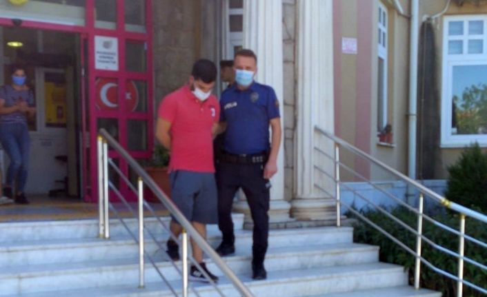 Çaldığı malzemeler ile birlikte kıskıvrak yakalandı