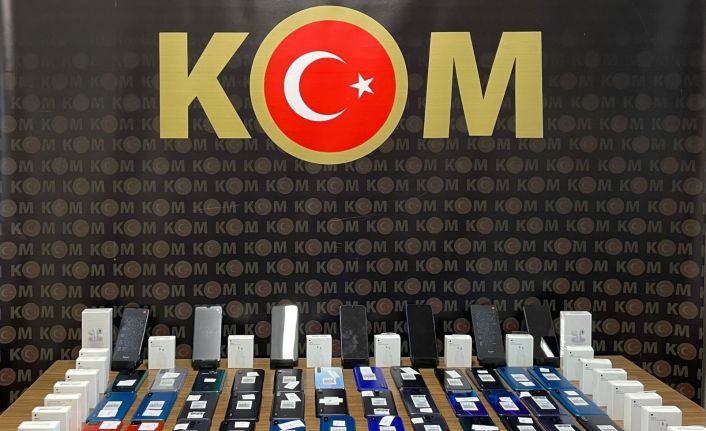 Cep telefonu kaçakçılığına izin yok