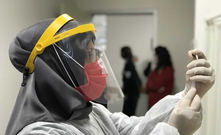 Covid-19 vaka sayılarında artış: Valilikten "aşı" çağrısı