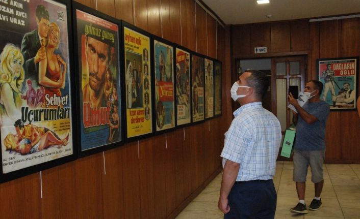 "Çukurova’dan Beyaz Perdeye Film Afişleri" sergisi