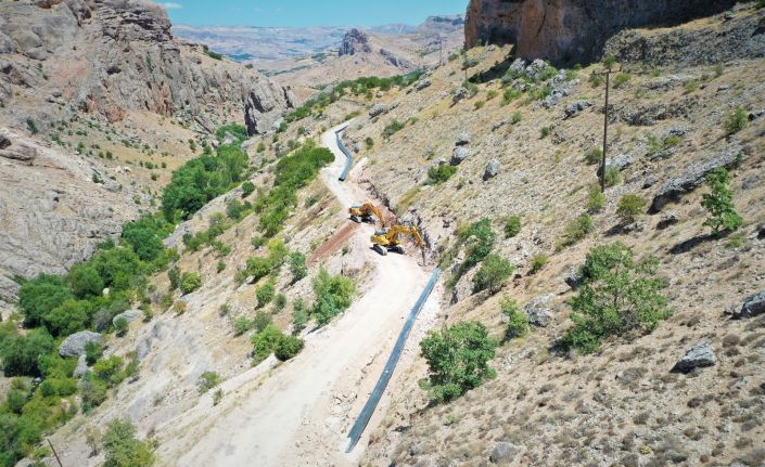 Ekonomiye yıllık 11,8 milyon TL katkı sağlayacak Akçadağ Taşevler Sulaması inşaatı devam ediyor