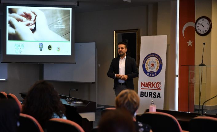 “En İyi Narkotik Polisi Anne” eğitimine büyük ilgi