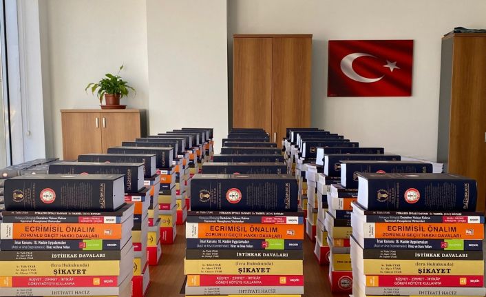 Erzincan Barosunca avukatlara dağıtılmak üzere 11 adet kitabın daha basımı gerçekleştirildi