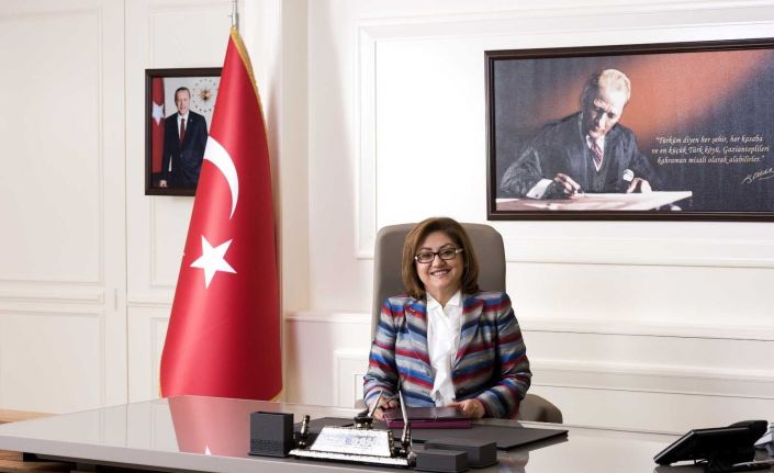 Fatma Şahin yurt sorunu yaşayan öğrencilere konaklama desteği sunacaklarını açıkladı