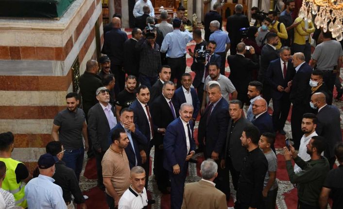 Filistin Başbakanı Iştiyye, İsrail işgali altındaki camiyi ziyaret etti