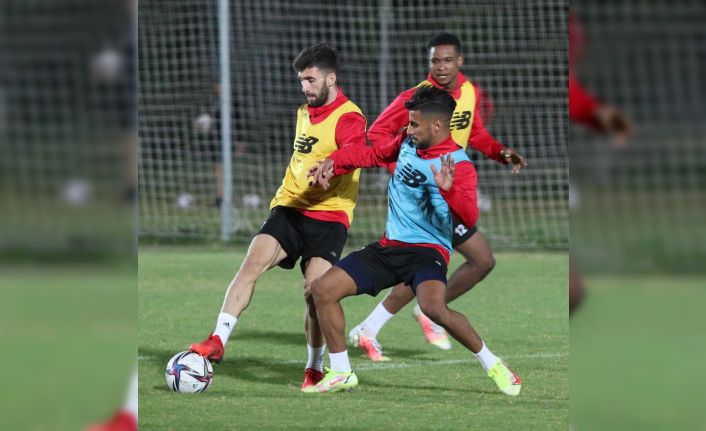 FT Antalyaspor ile Yeni Malatyaspor 9. randevuda