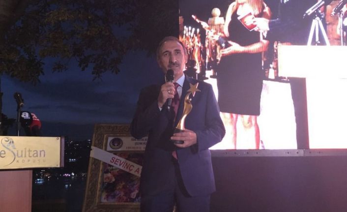 FÜ Rektörü Prof. Dr. Fahrettin Göktaş, yılın en iyi rektörü seçildi