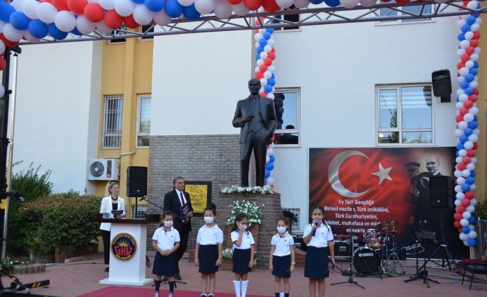 Gaziantep Kolej Vakfı Özel Okullarında ziller coşkuyla çaldı