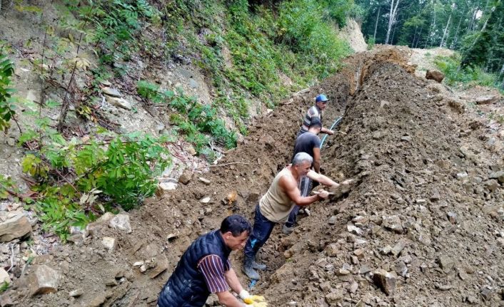 Görevi devralan muhtar 25 yıllık su sorununu ortadan kaldırdı