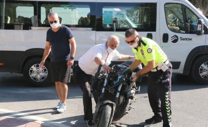 Halk otobüsü ile çarpışan motosiklet sürücüsü veteriner gençten acı haber geldi