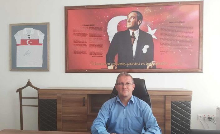 İmam Hatip Lisesi Müdürü Başar: "Biz bu kutlu çatı altında, mazlumların dertleriyle dertlenmeyi öğretiyoruz"