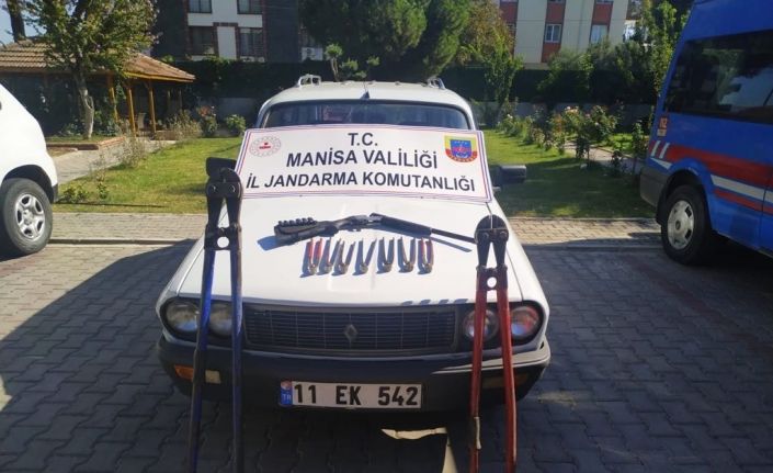 İnşaattan 4 ton demir çaldı, aynı yere dördüncü kez gelince yakalandı