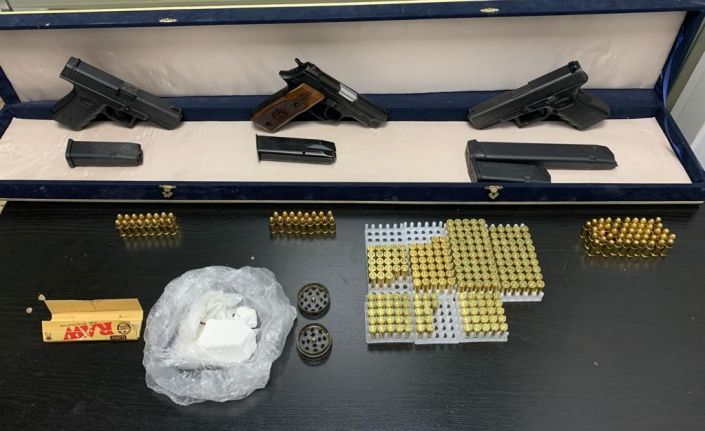 İstanbul’da eylem hazırlığındaki iki suç çetesine operasyon: 4 gözaltı