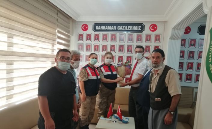 Jandarma gazileri unutmadı