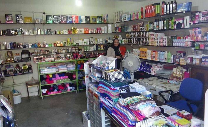 Kadın girişimci Ukrayna’dan geldiği Çınar ilçesinde mikro kredi alarak iş yeri açtı