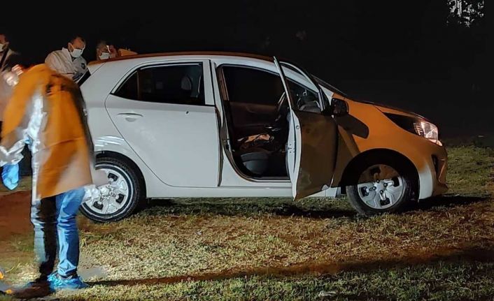 Kağıthane’de otomobilde kurşun yağmuruna tutulan kadın hayatını kaybetti