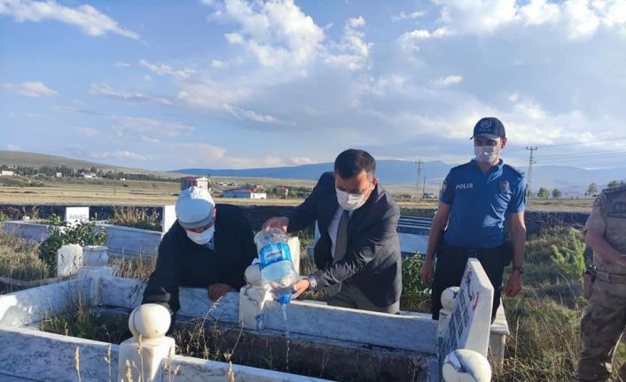 Kaymakam Bayram’dan şehit ailelerine ziyaret