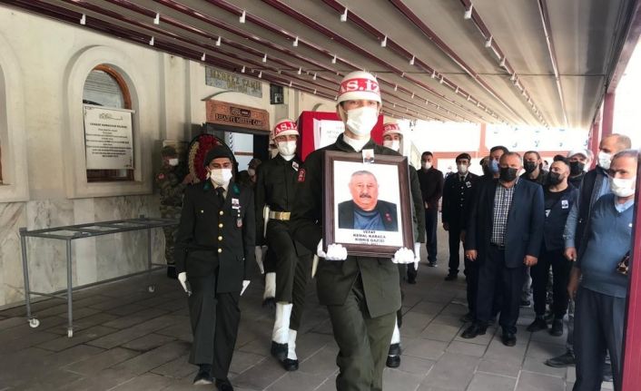 Kıbrıs gazisi son yolculuğuna uğurlandı