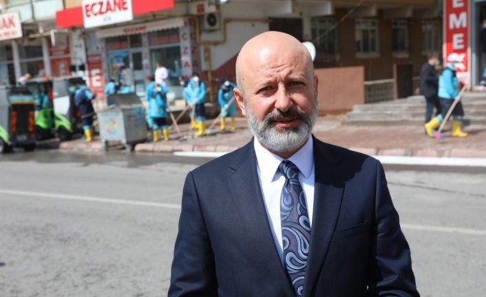 Kocasinan Belediyesi günde 390 ton çöp topluyor