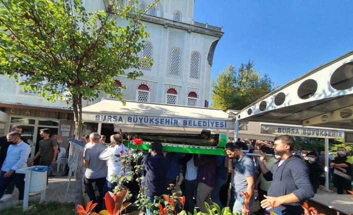 Korona virüs bildirisiyle gündem olan Cumhuriyet Savcısı’nın babası korona virüs sebebiyle hayatını kaybetti