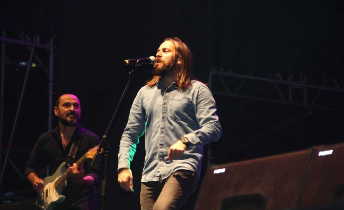 Kozlu Müzik Festivali’nde Niyazi Koyuncu, Gazapizm ve Manga sahne aldı